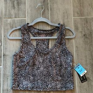 EVOLUTION AND CREATION WORKOUT CROP TOP